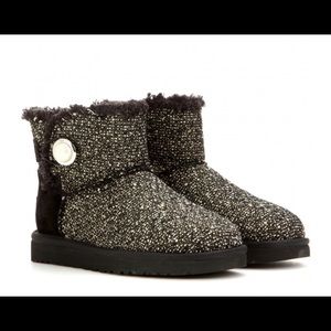 Tweed Mini Bailey Button Ugg Boots Size 7
